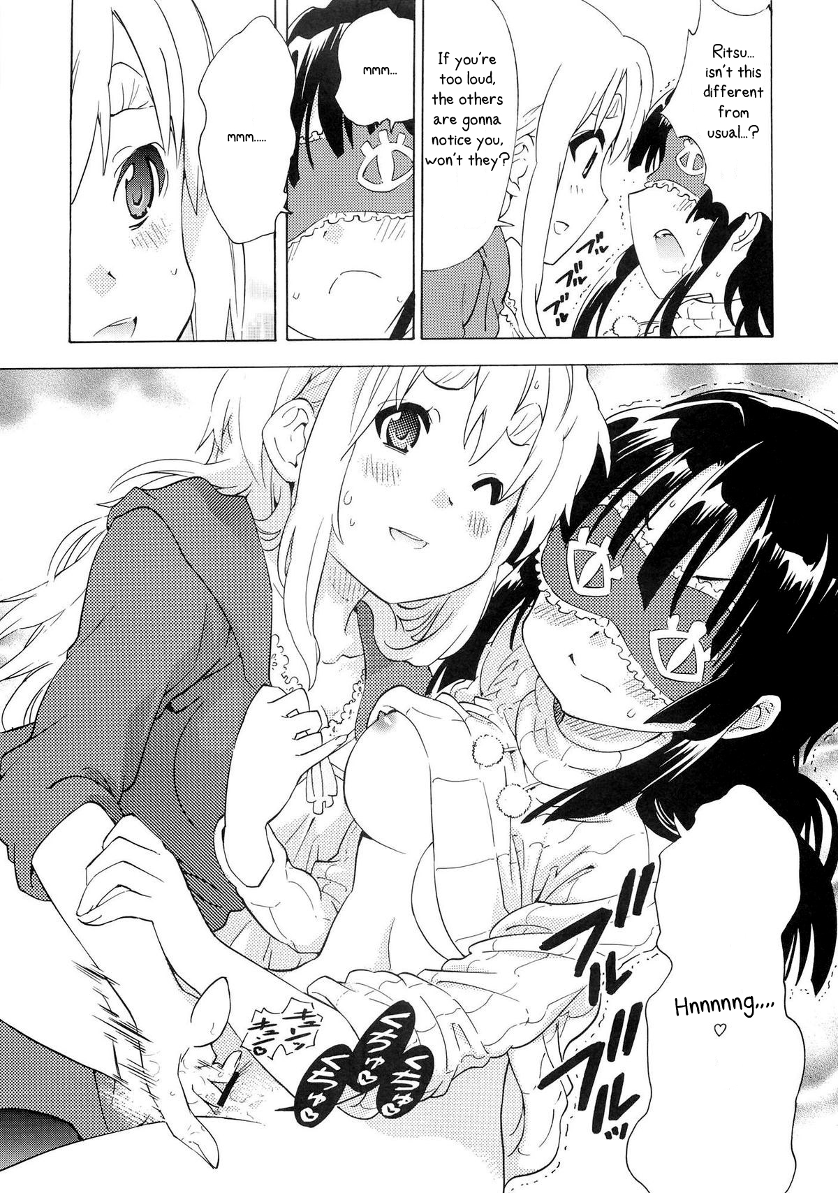 (SC55) [Umihan (Ootsuka Shirou)] YURI-ON! #4 Muramura Mugi-chan! (K-ON!) [English] {/u/ scanlations} page 16 full